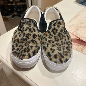 Vans Classic Slip On Black Leopard Print Faux Fur Sherpa